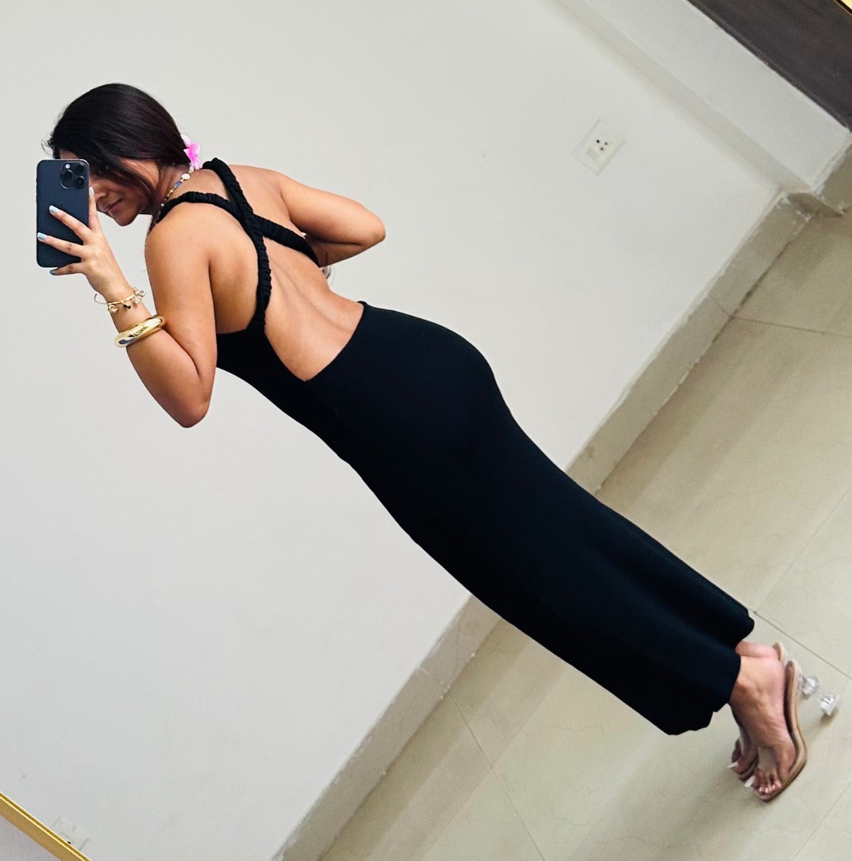 Black bodycon dress