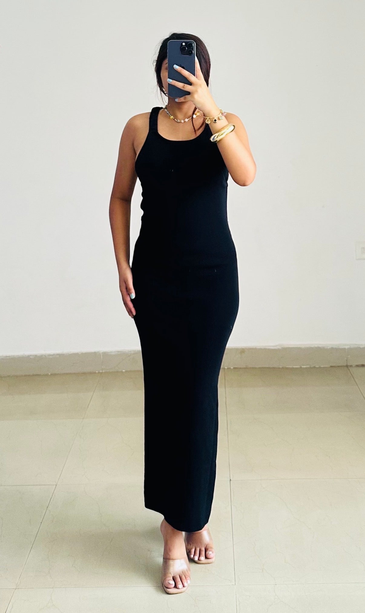 Black bodycon dress